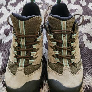SOLD Merrell Chameleon limit Women's 10